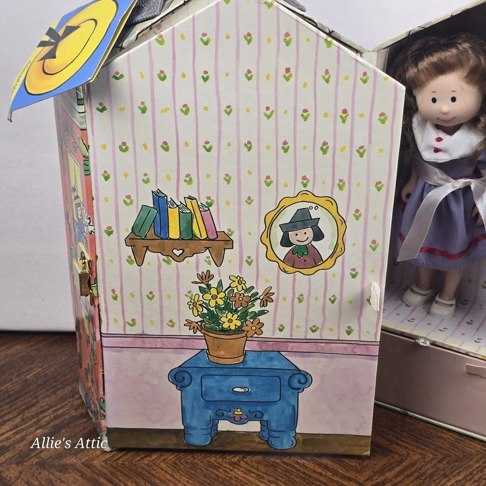Madeline Doll Case Set Accessories Travel Play House Dress Shoes Hat Bath Hat